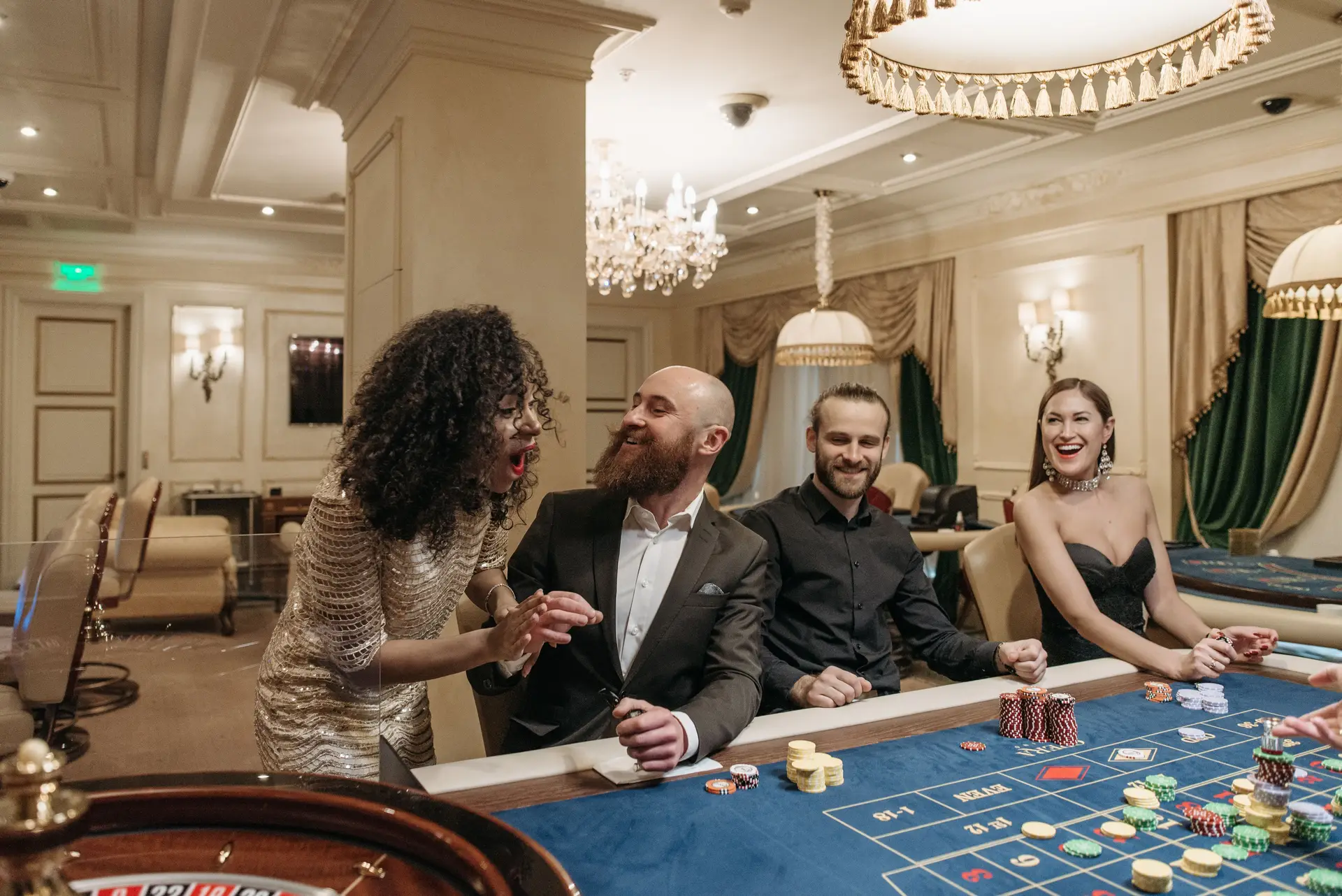 A CairnroyalResort elegáns kaszinótere – 12