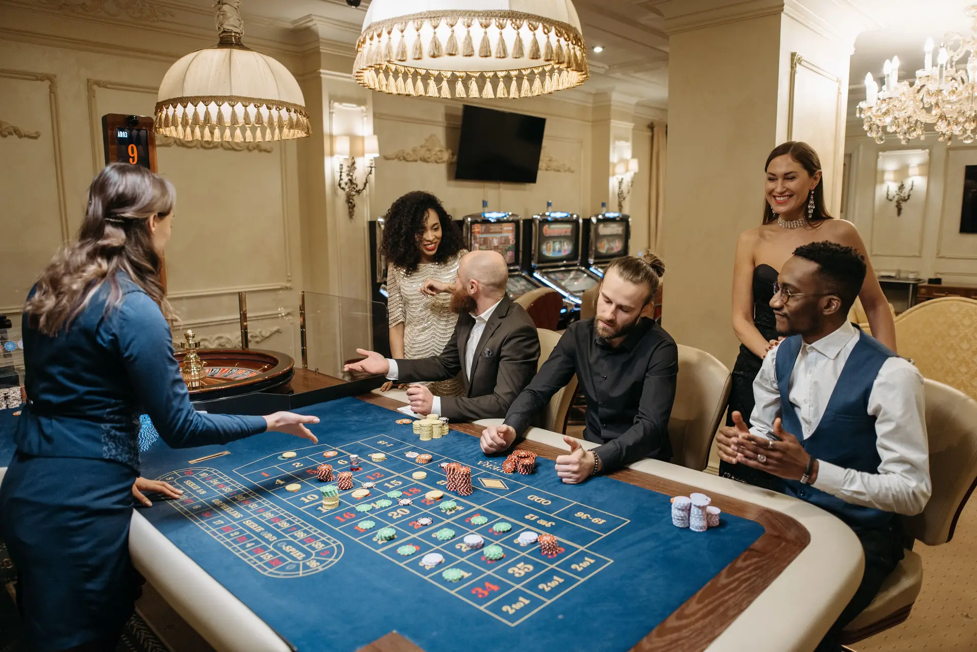 A CairnroyalResort elegáns kaszinótere – 20
